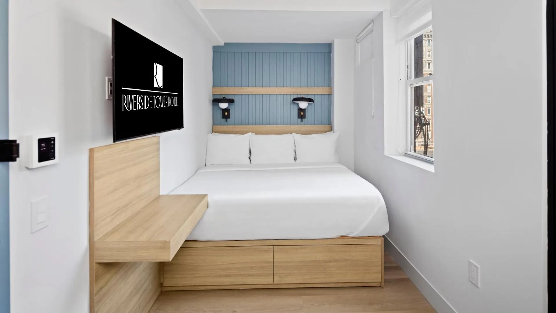 **  Riverside Tower Hotel New York USA
